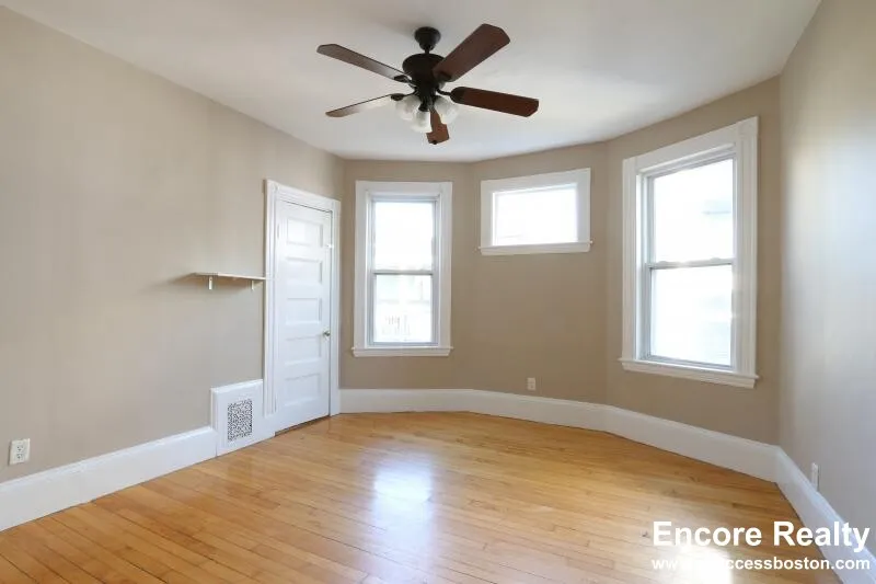 1 Parker Hill Ter, Mission Hill