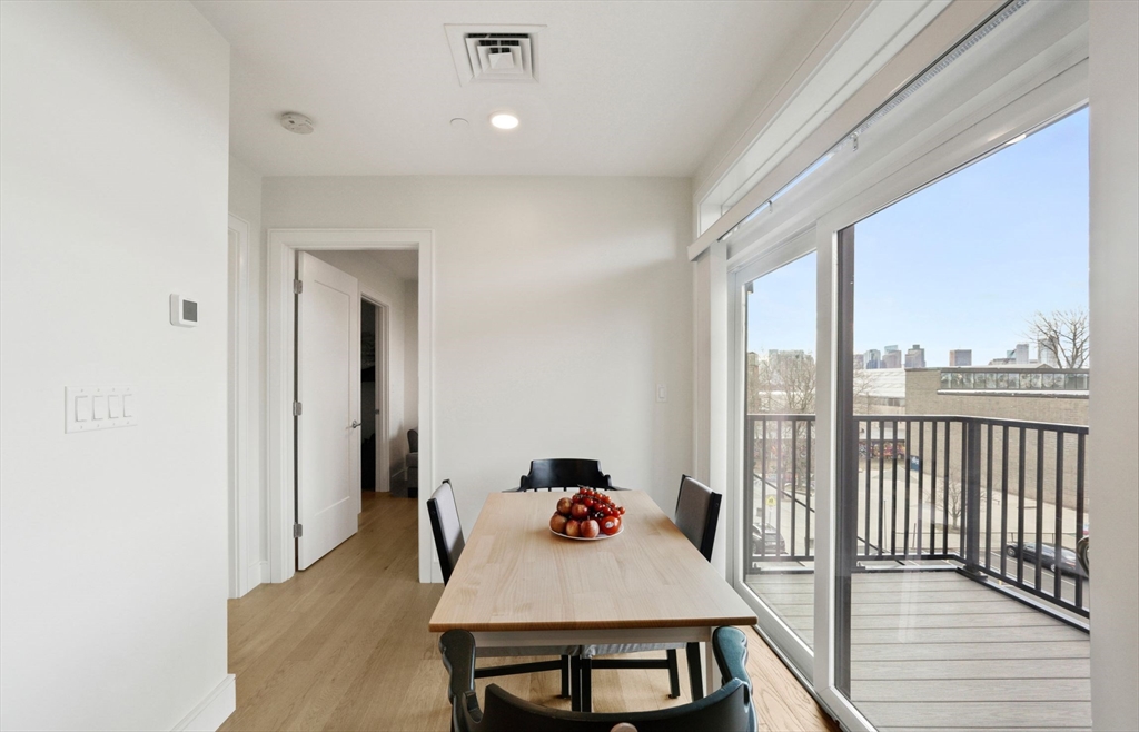 301 Border St, East Boston