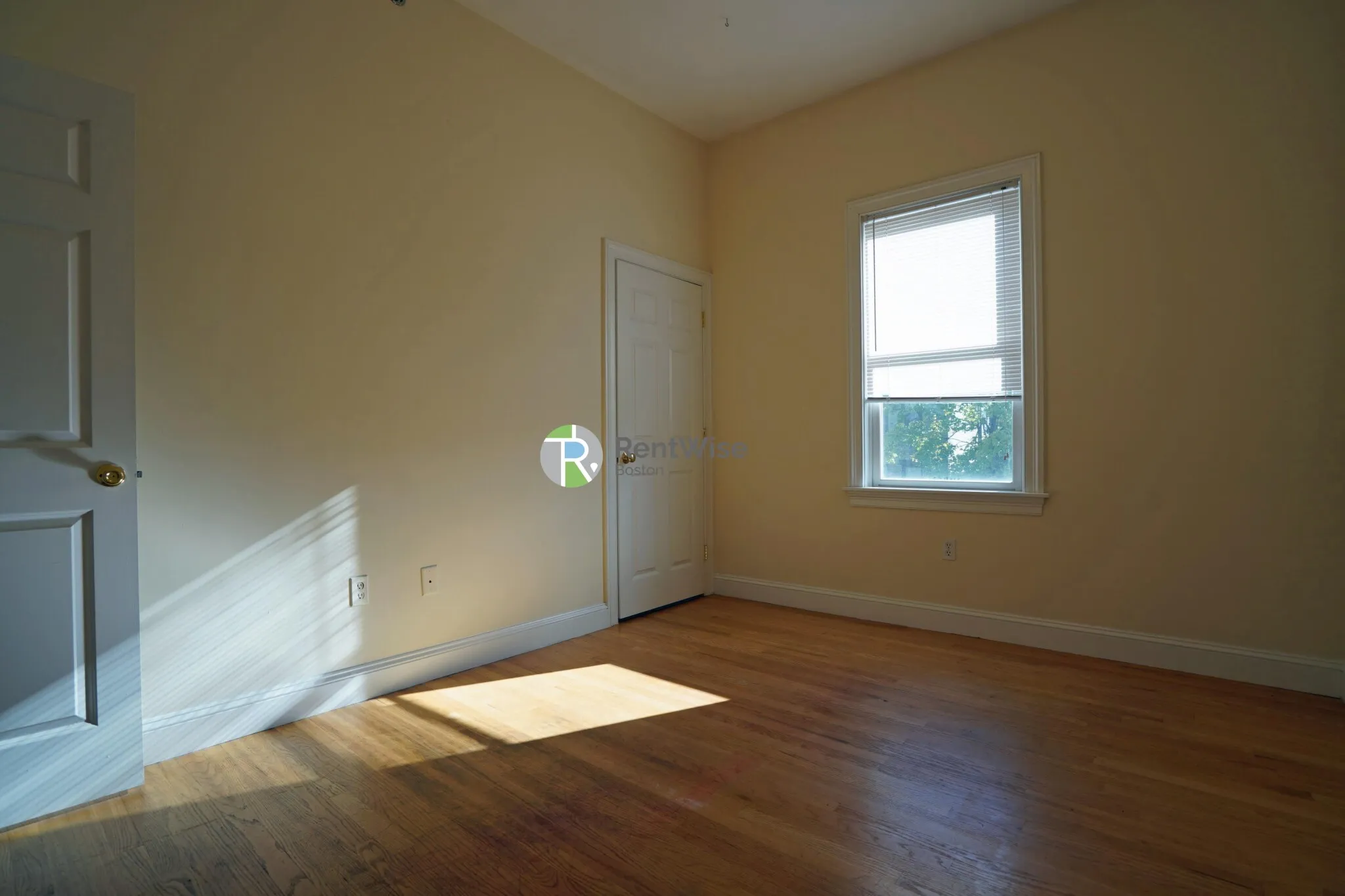 9 Gardner Ter, Allston