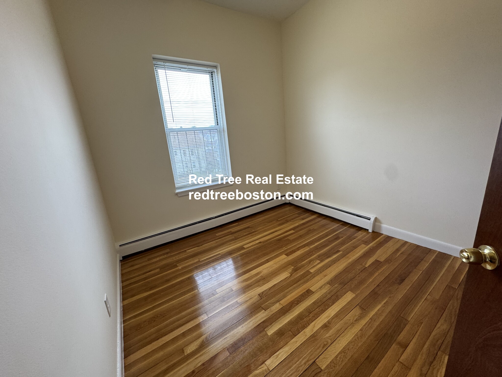 160 North Beacon St, Brighton