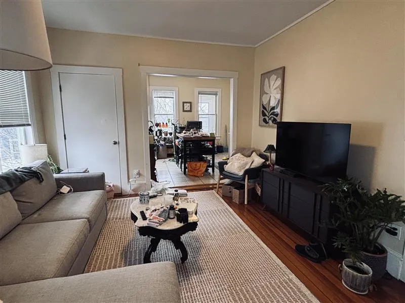 8 Bennett St, South Medford