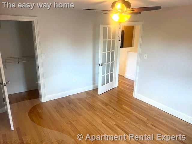 24 Pinckney St, Sullivan Square