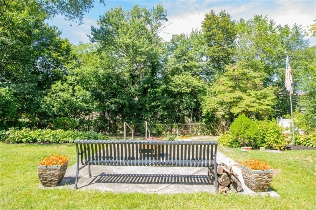 715 Truman Pkwa, Hyde Park