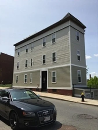 140 Marcella St, Mission Hill