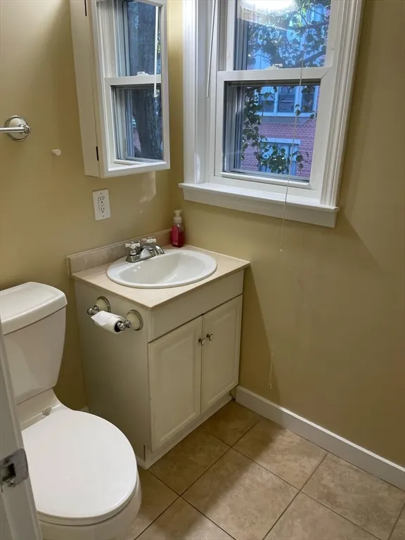 135 Bolton St, South Boston