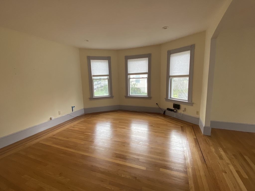 99 Walnut St, Malden