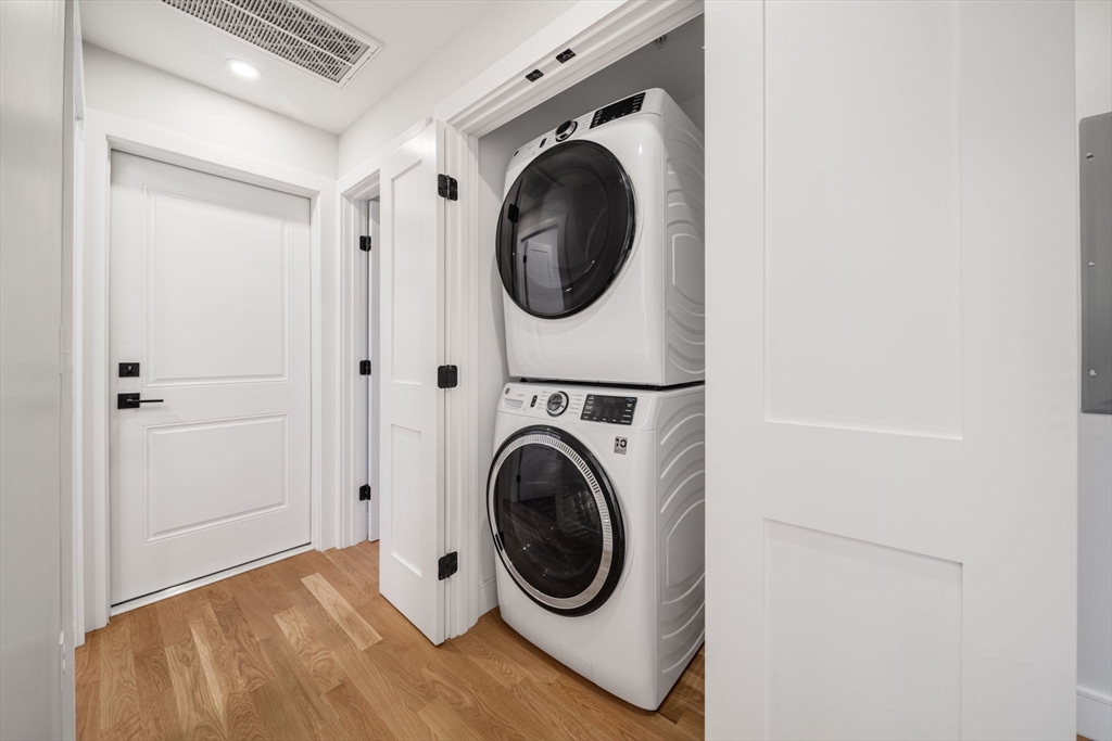 7 Wenham, Jamaica Plain