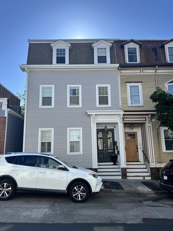152 O St, South Boston