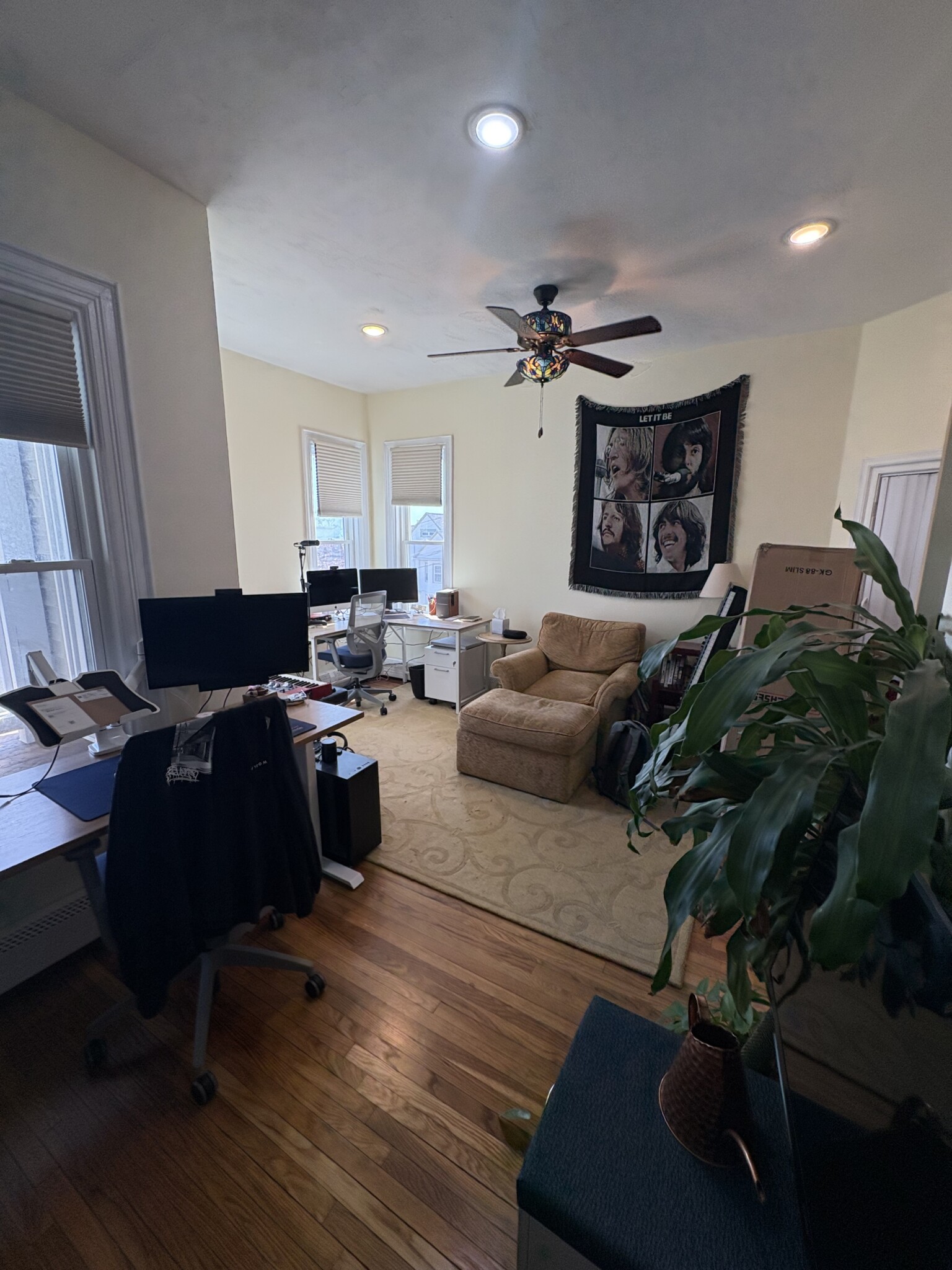 100 Summit Ave, Winthrop