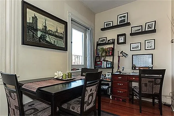 591 Beacon St, Fenway