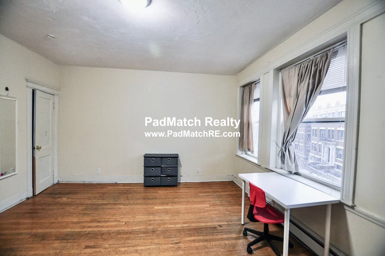 38 Park Vale Ave, Brighton