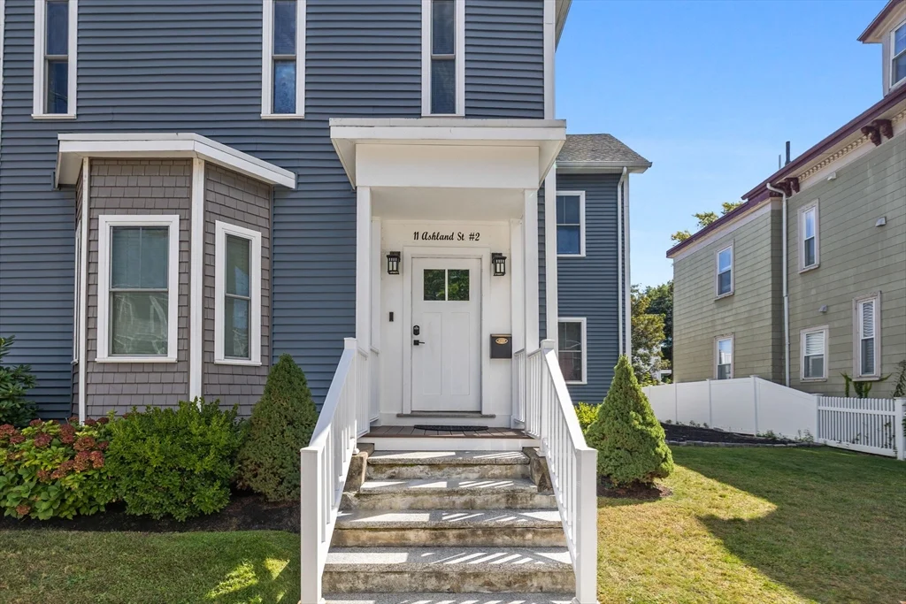 11 Ashland St, Dorchester