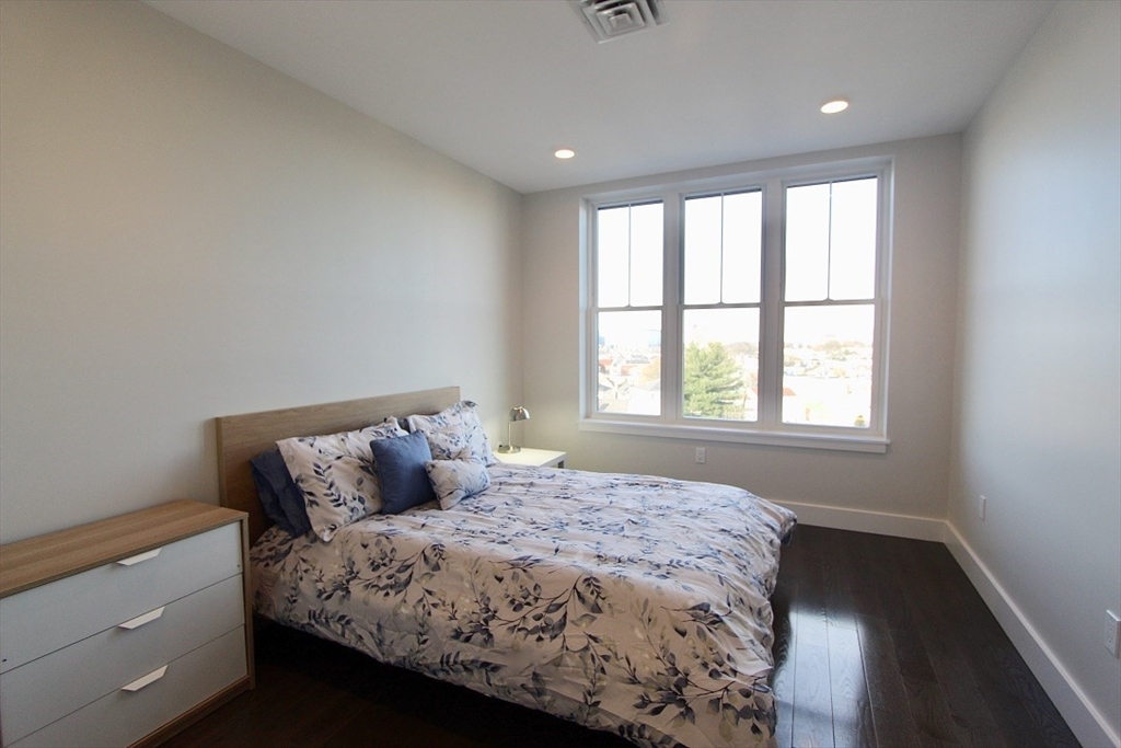 434 Mcgrath Highway, Prospect Hill