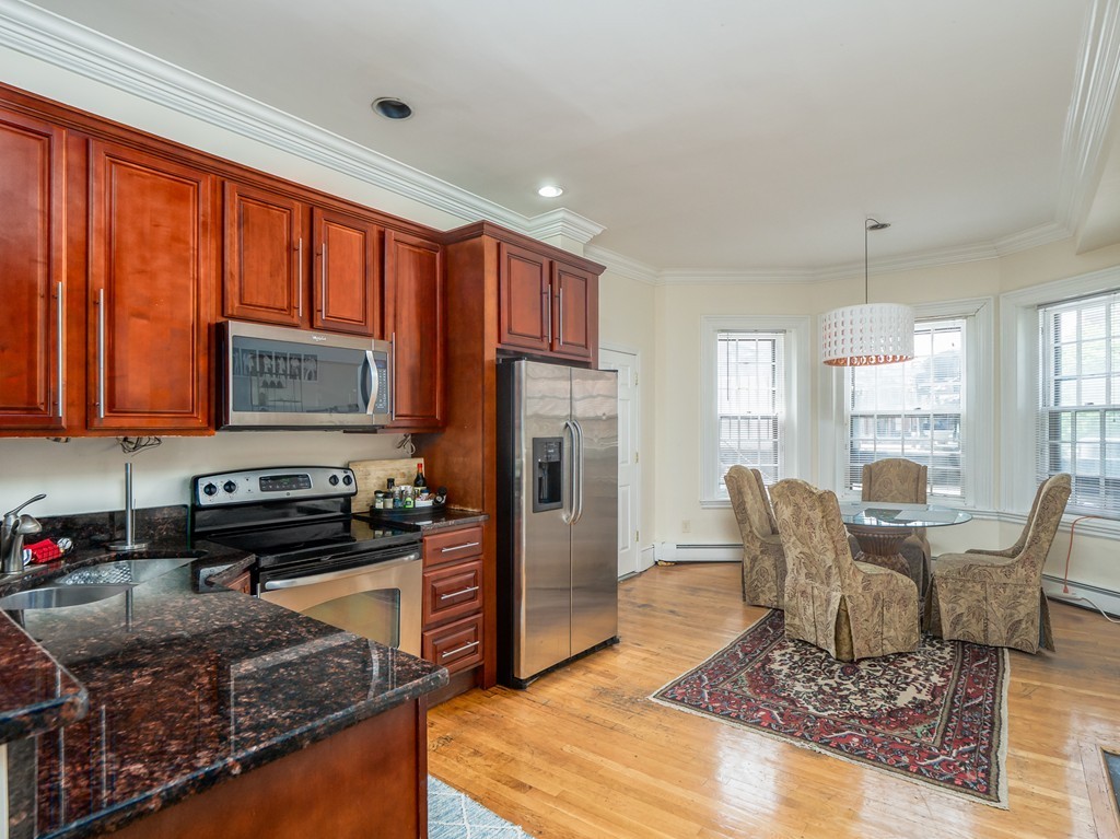 30 Gloucester St, Back Bay