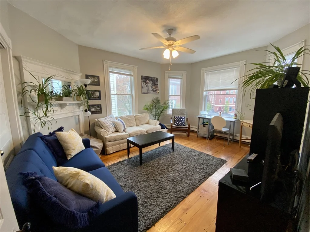 27 Hurd Rd, Coolidge Corner