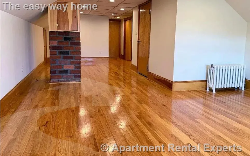 19 Adams St, East Arlington