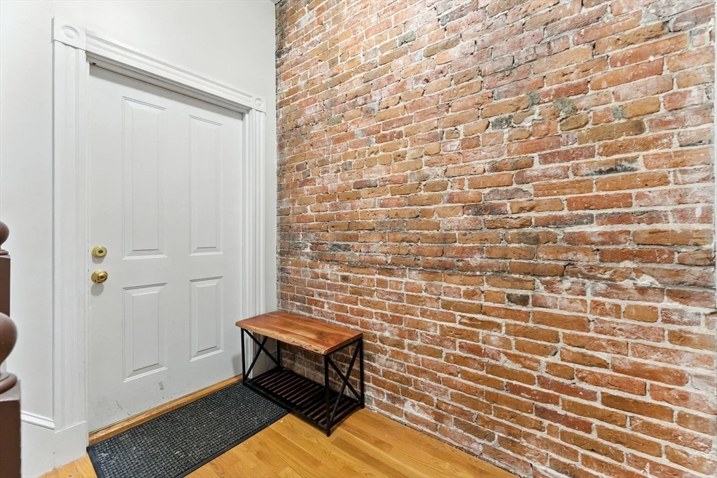 19 Medford St, Chelsea