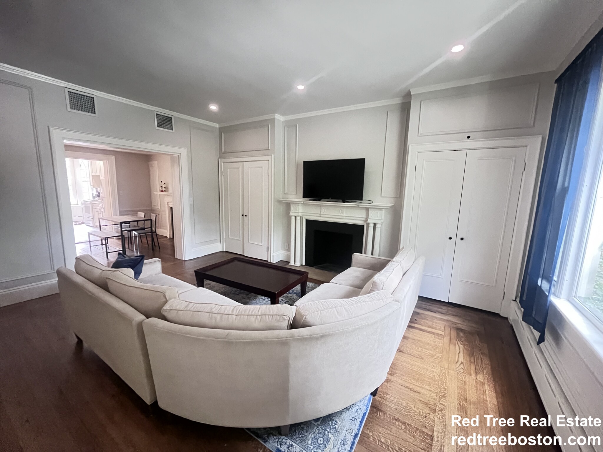 1712 Beacon St, Brookline