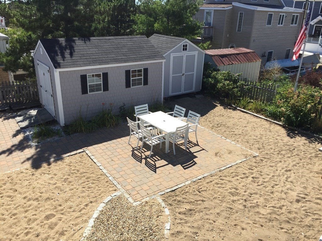 9 16th St, Plum Island