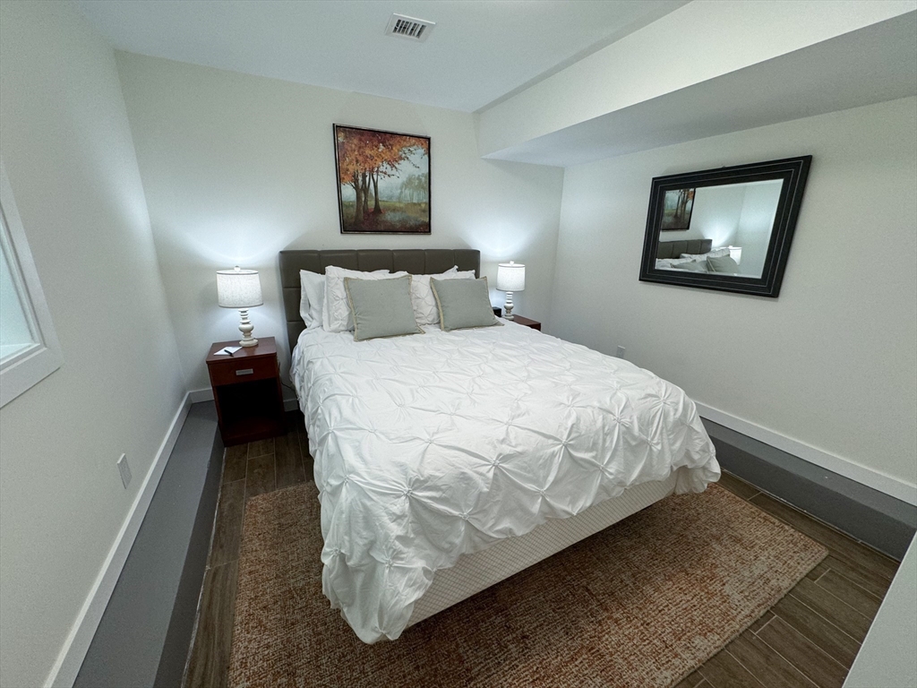 41 Wiltshire, Boston