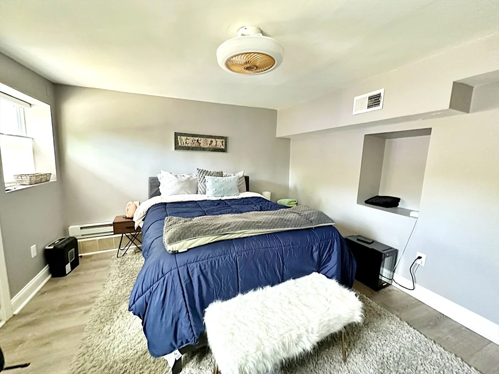 72 Cottage St, East Boston