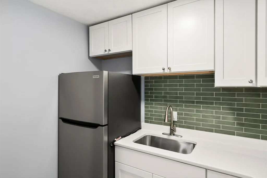 110 Boston Post Rd, Marlborough