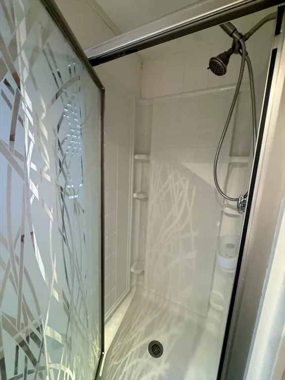 16 Winona Ave, Sconticut Neck