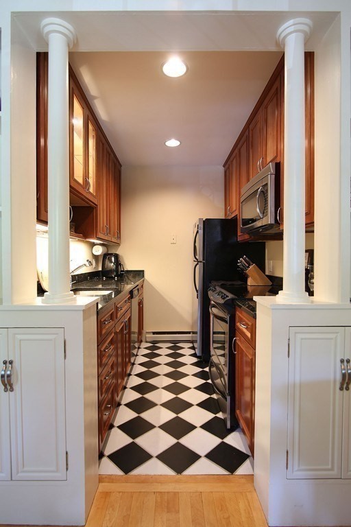 211 W Newton St, South End