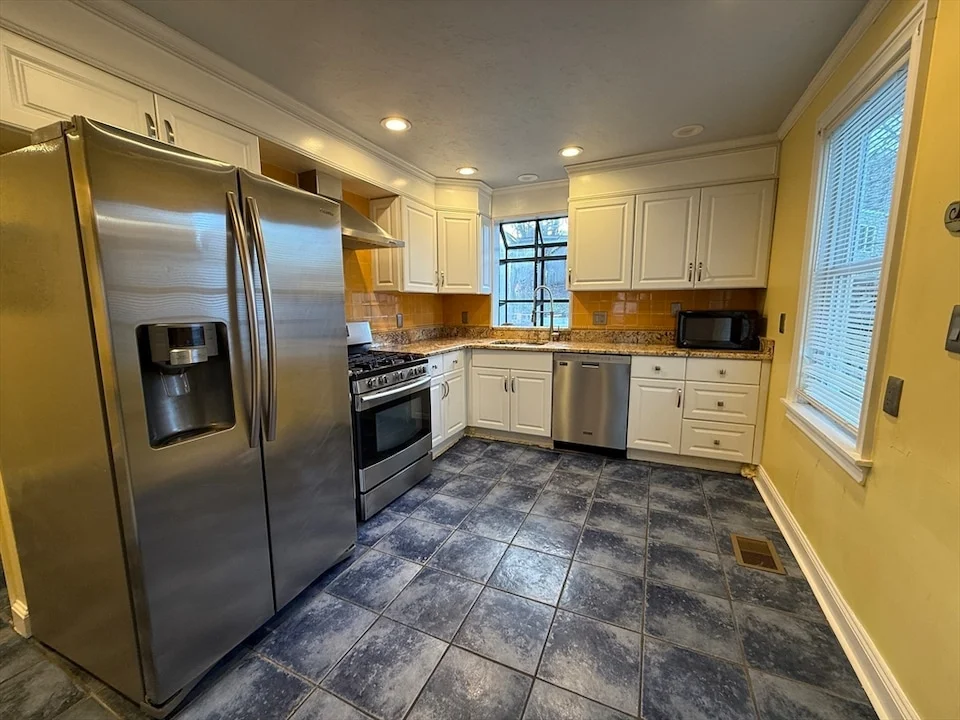 170 Neck St, North Weymouth