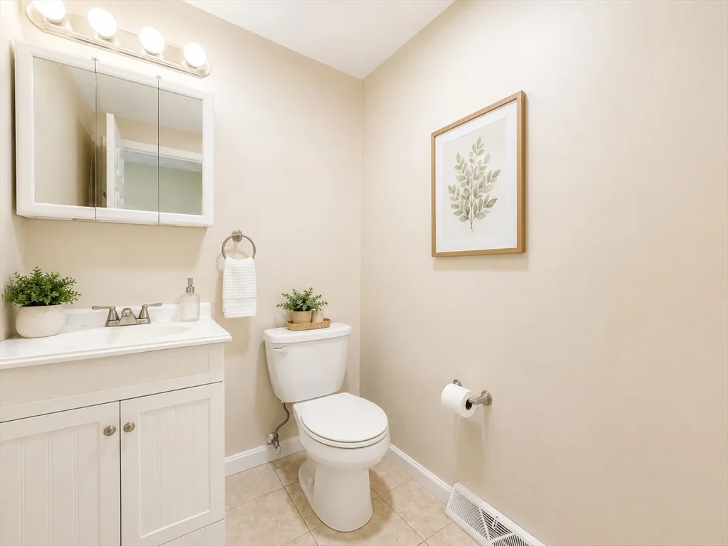 4 Alcott Circle, Taunton