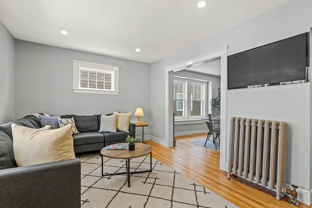 44-46 Woods Ave, West Somerville