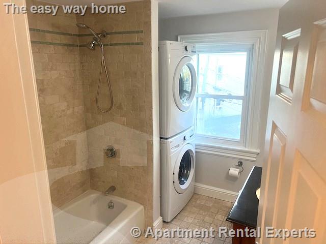24 Pinckney St, Sullivan Square