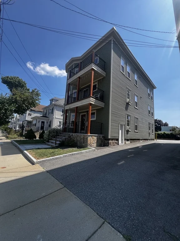 66 Proctor Ave, Revere