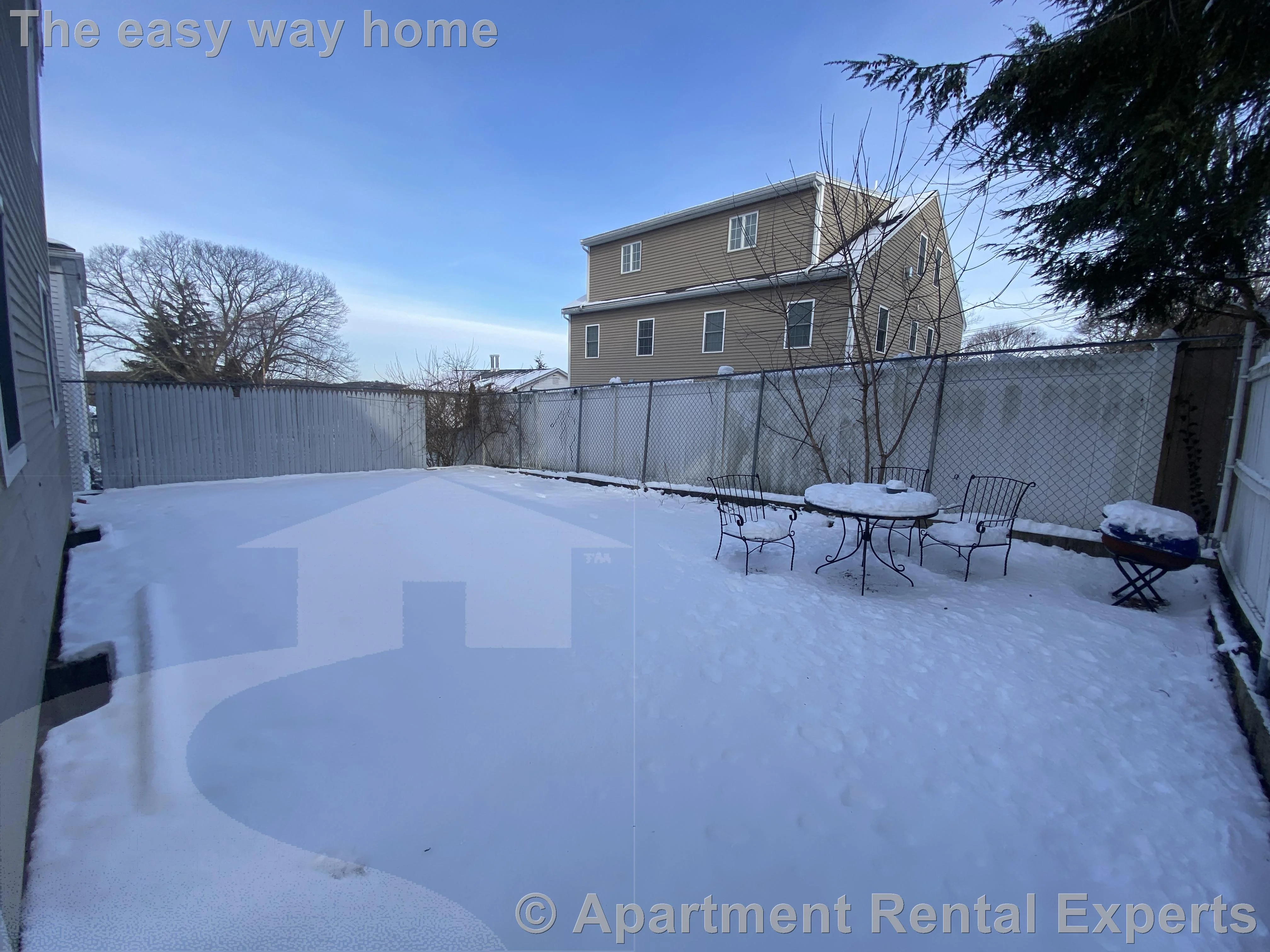 92 Sylvia St, Arlington Heights