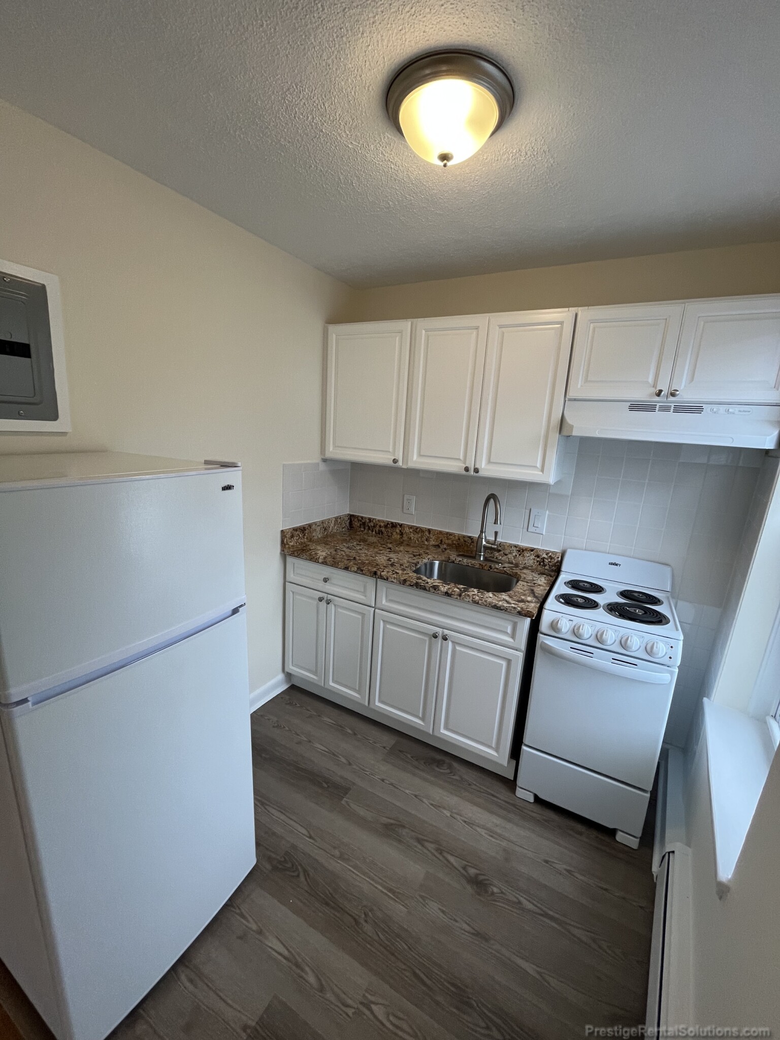 160 North Beacon St, Brighton