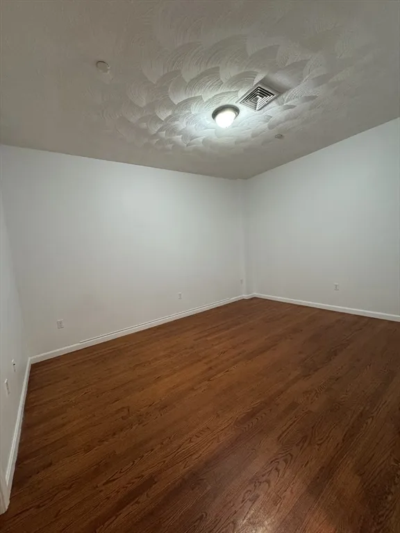 35 Cherry St, Chelsea