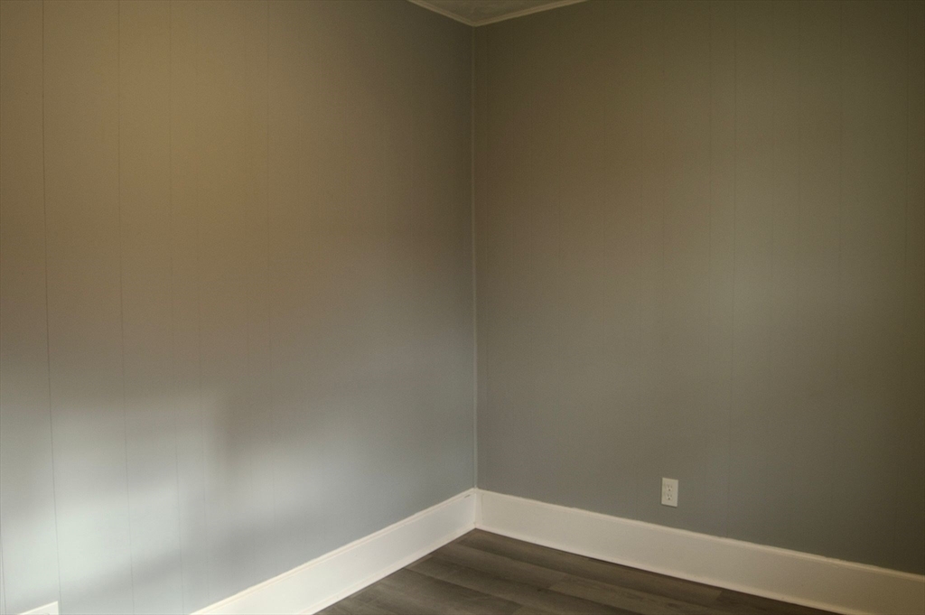 105 Clarendon St, Fitchburg