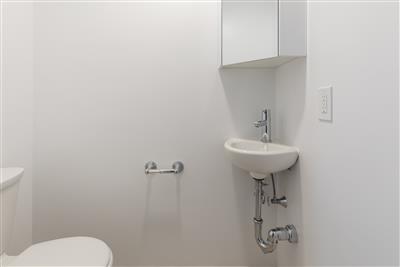 3 Linnaean St, Neighborhood Nine