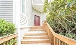 65 Bayberry Ln, Dartmouth