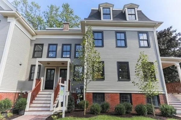 132 Perkins St, East Somerville