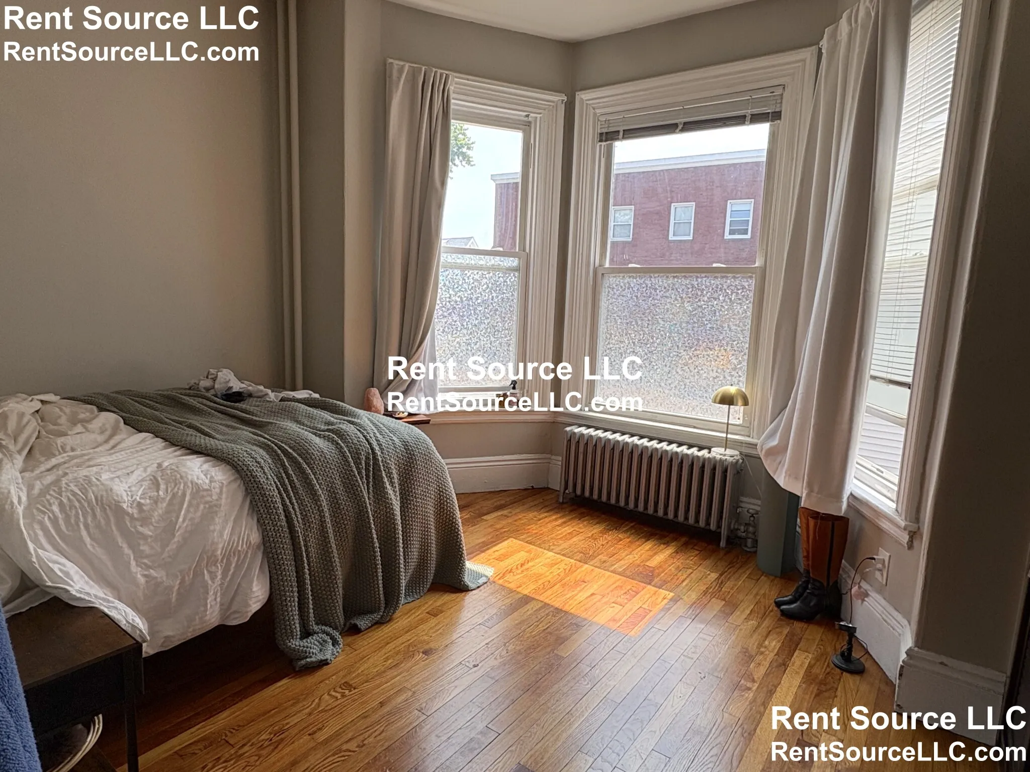 270 Highland Ave, Powder House Square