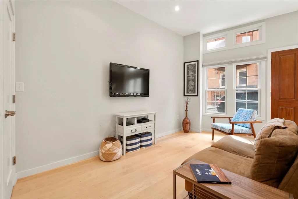 19 Cooper St, North End