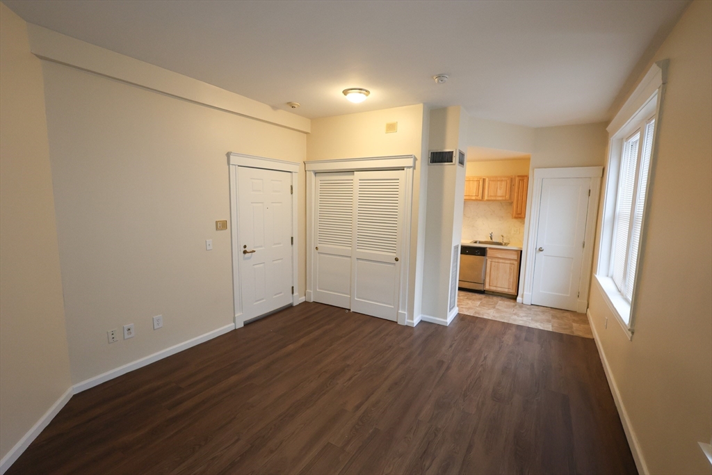 706 Huntington Ave, Mission Hill