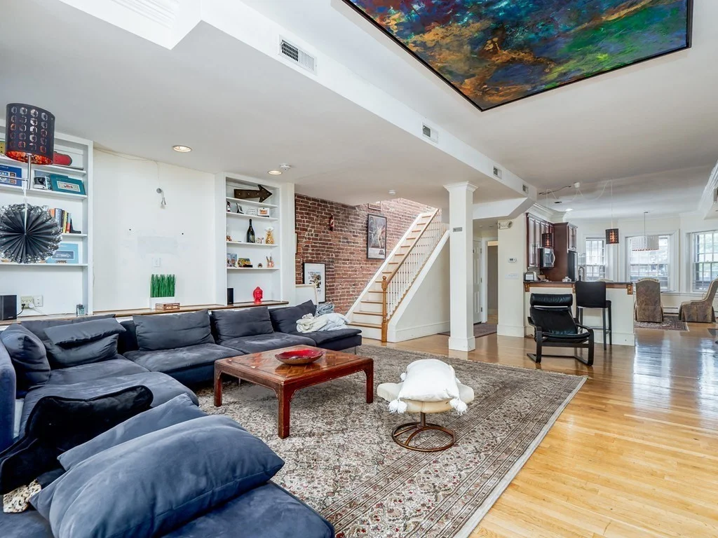 30 Gloucester St, Back Bay