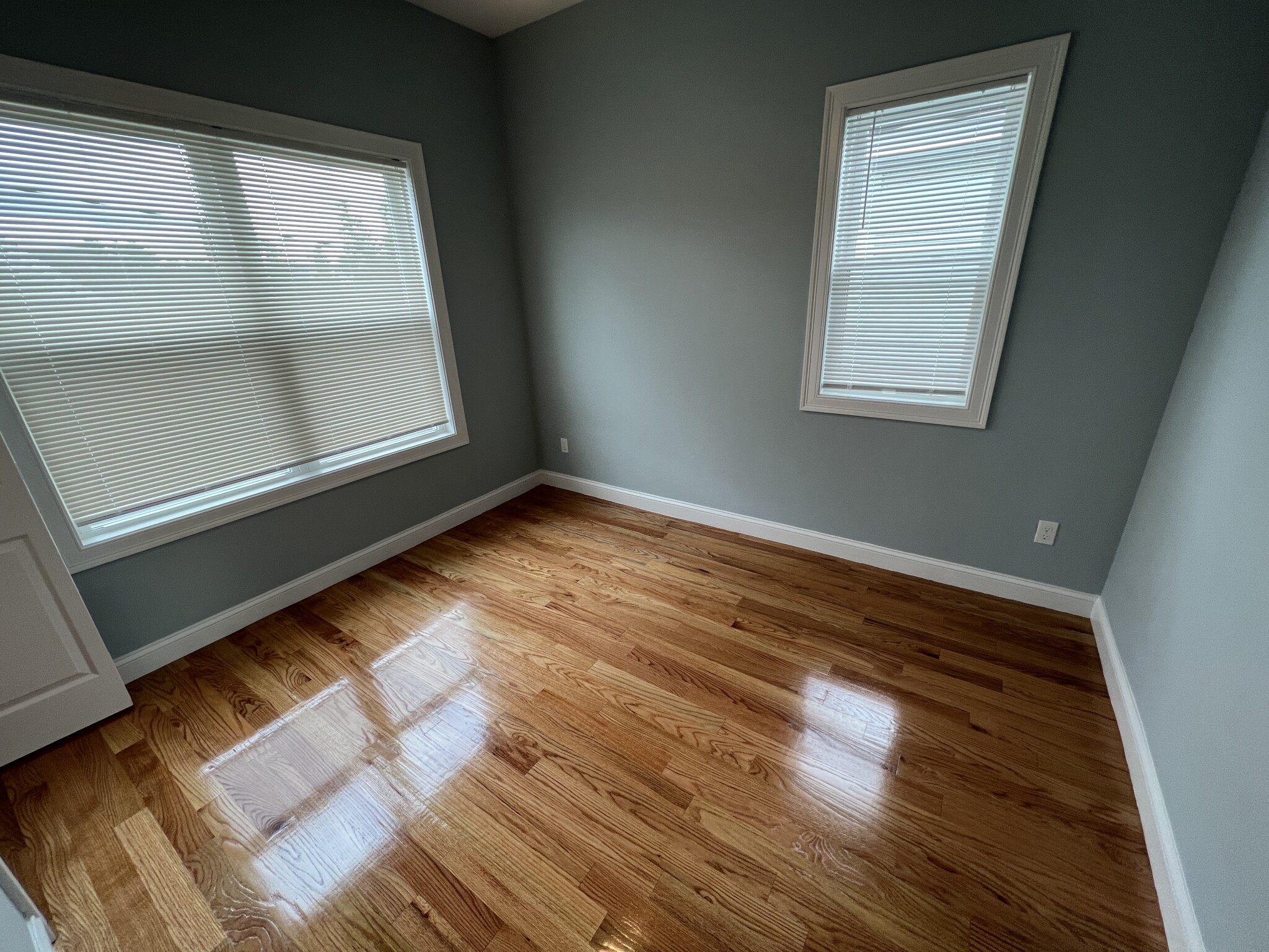 126 Cross St, East Somerville