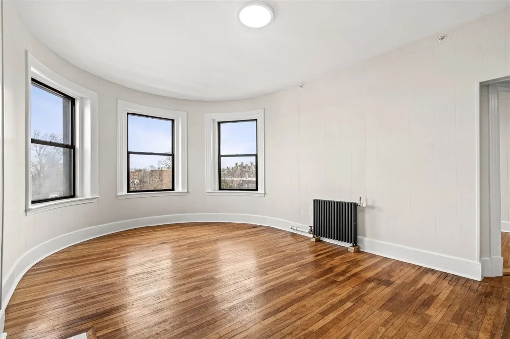 1010 Massachusetts Ave, Riverside