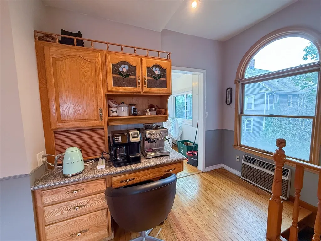 56 Bowdoin St, Medford