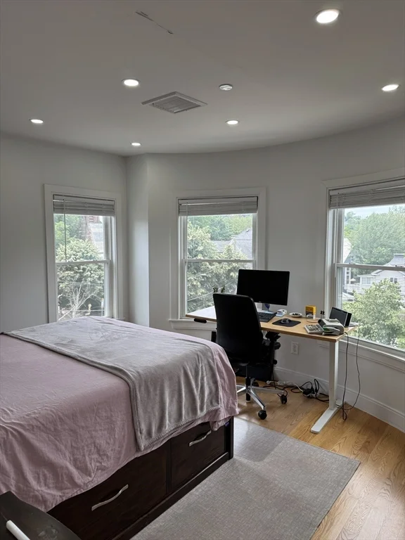 34 Park St, Newton Corner