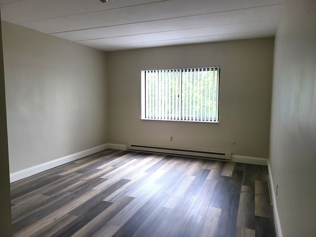 566 Washington St, Weymouth