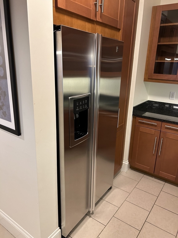 1 Charles Street S, Back Bay